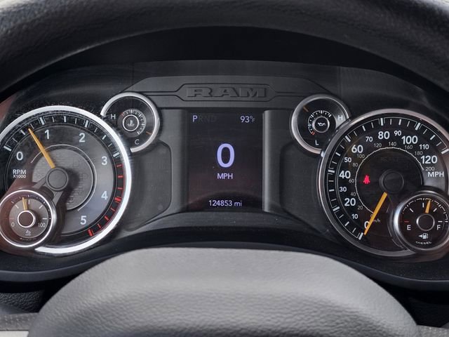 Used 2022 RAM 5500 Tradesman w/ Chrome Appearance Group image 16