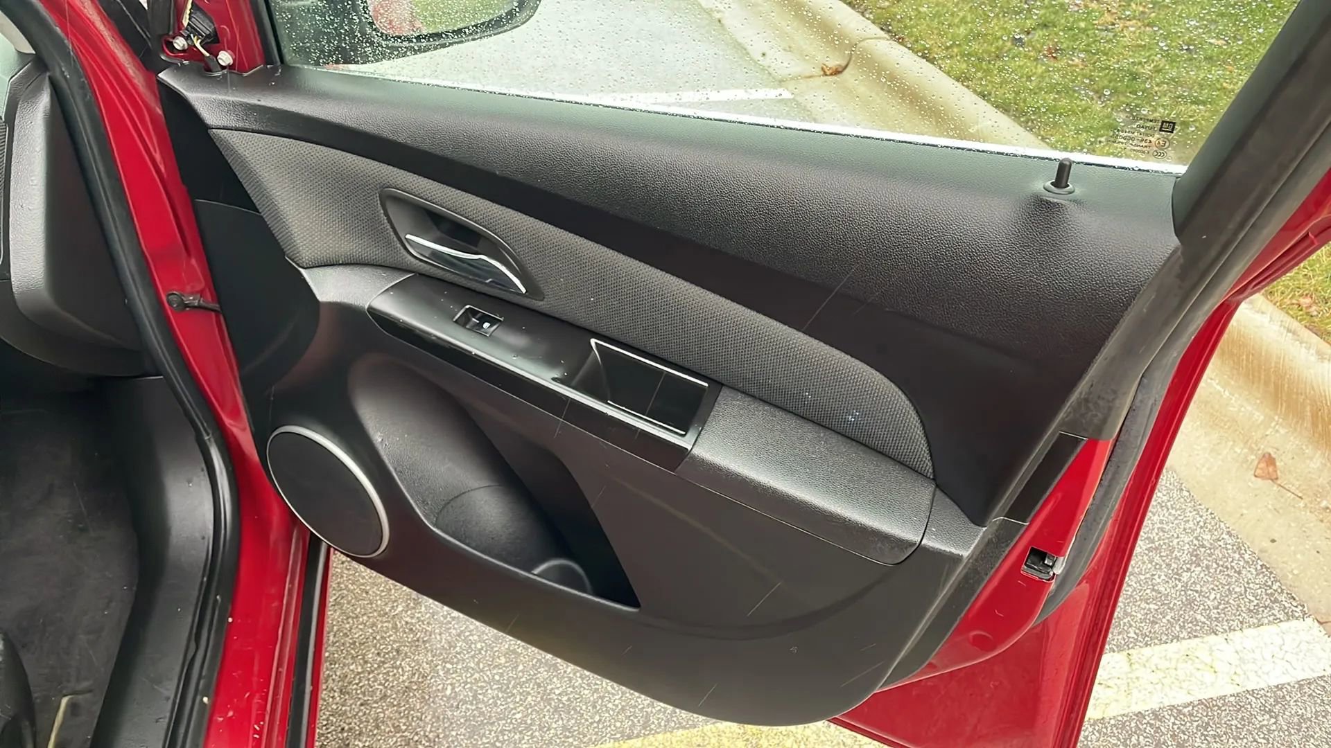 Used 2012 Chevrolet Cruze LT image 17