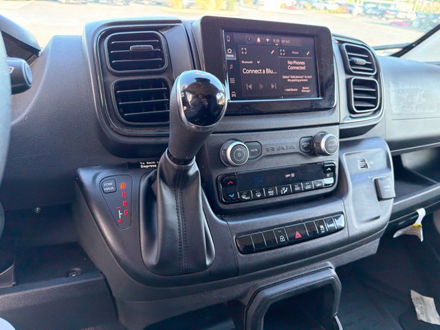 Used 2025 RAM ProMaster 2500 w/ U-Haul Equipment Group FWD image 22