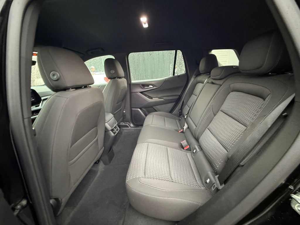 New 2027 Chevrolet Equinox LT w/ Safety and Technology Package AWD/4WD image 23