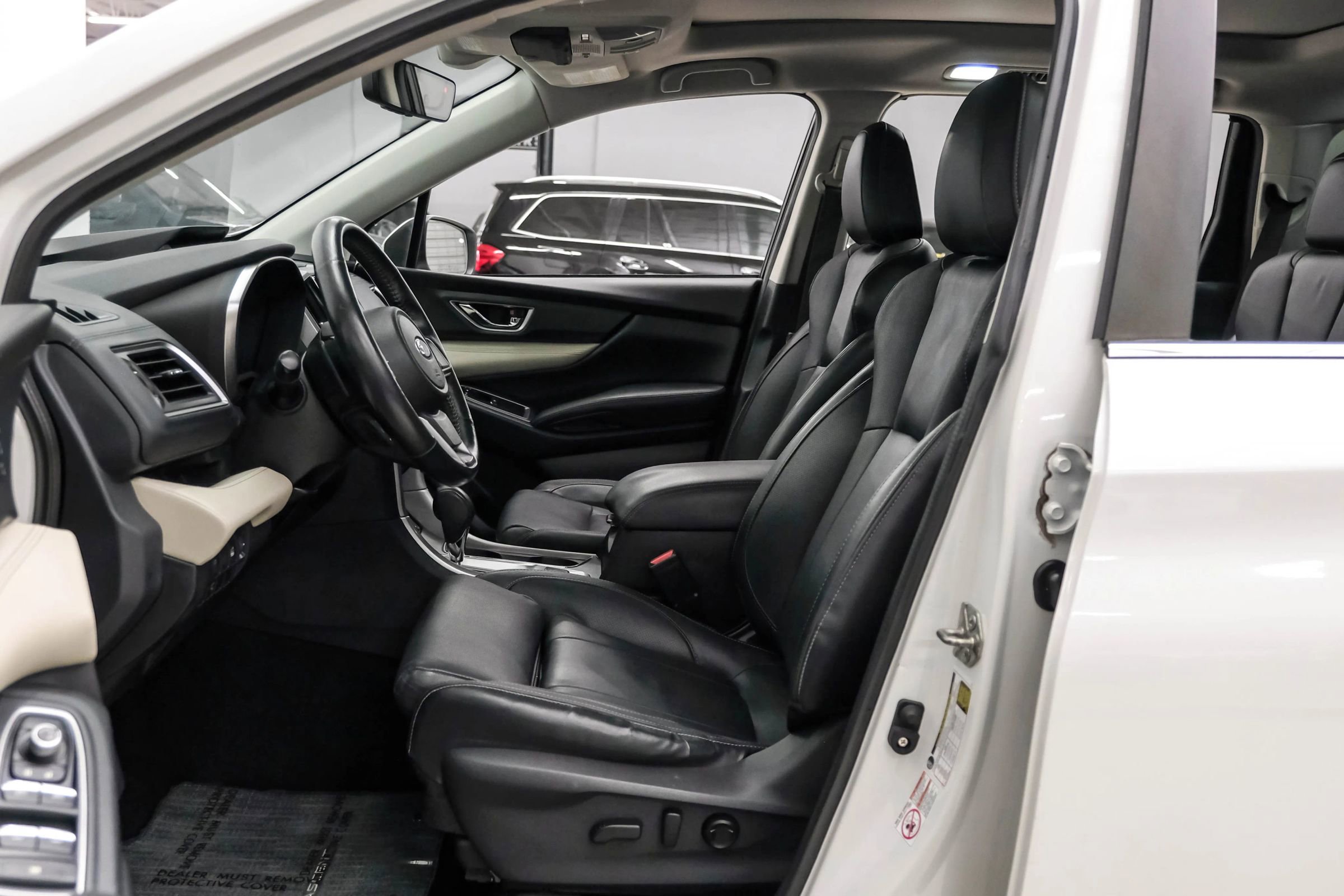 Used 2019 Subaru Ascent Limited w/ Popular Package #3 image 3