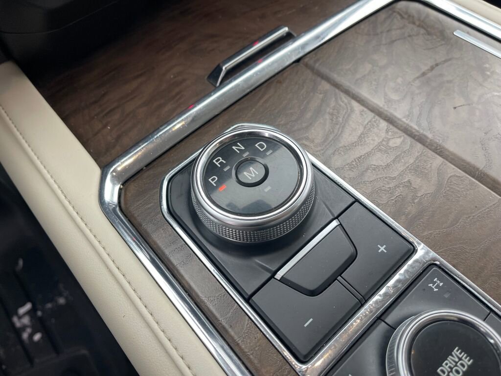 Used 2019 Ford Expedition Max Platinum image 9