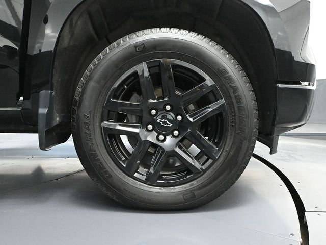 Used 2023 Chevrolet Silverado 1500 Custom image 16