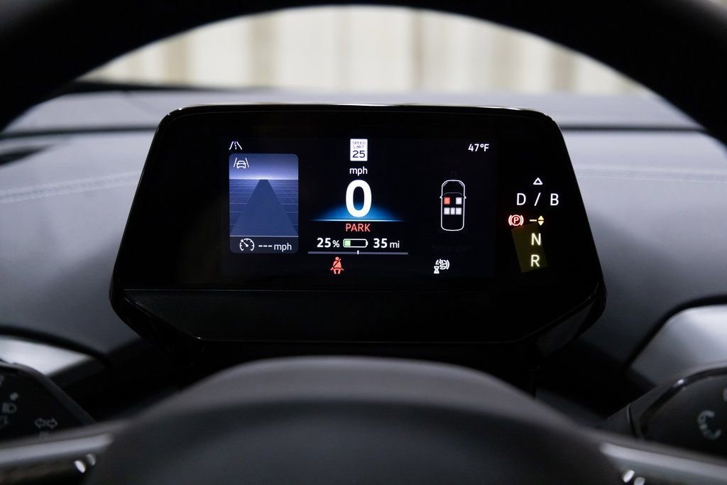 New 2025 Volkswagen ID.4 Pro AWD/4WD image 16