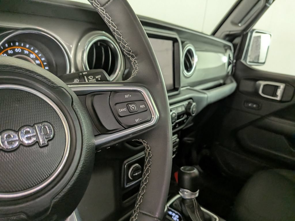 Certified 2023 Jeep Gladiator Overland AWD/4WD image 20