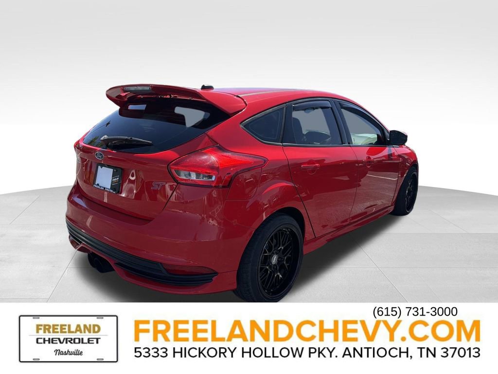 Used 2016 Ford Focus ST w/ Equipment Group 402A FWD image 2