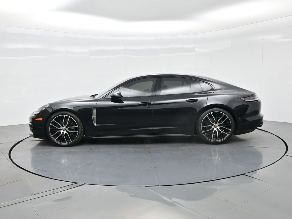 Used 2023 Porsche Panamera Platinum Edition image 10