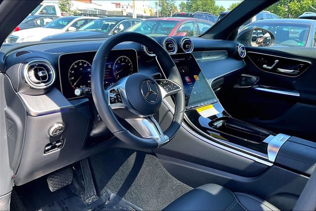 Used 2026 Mercedes-Benz GLC 300 4MATIC image 14
