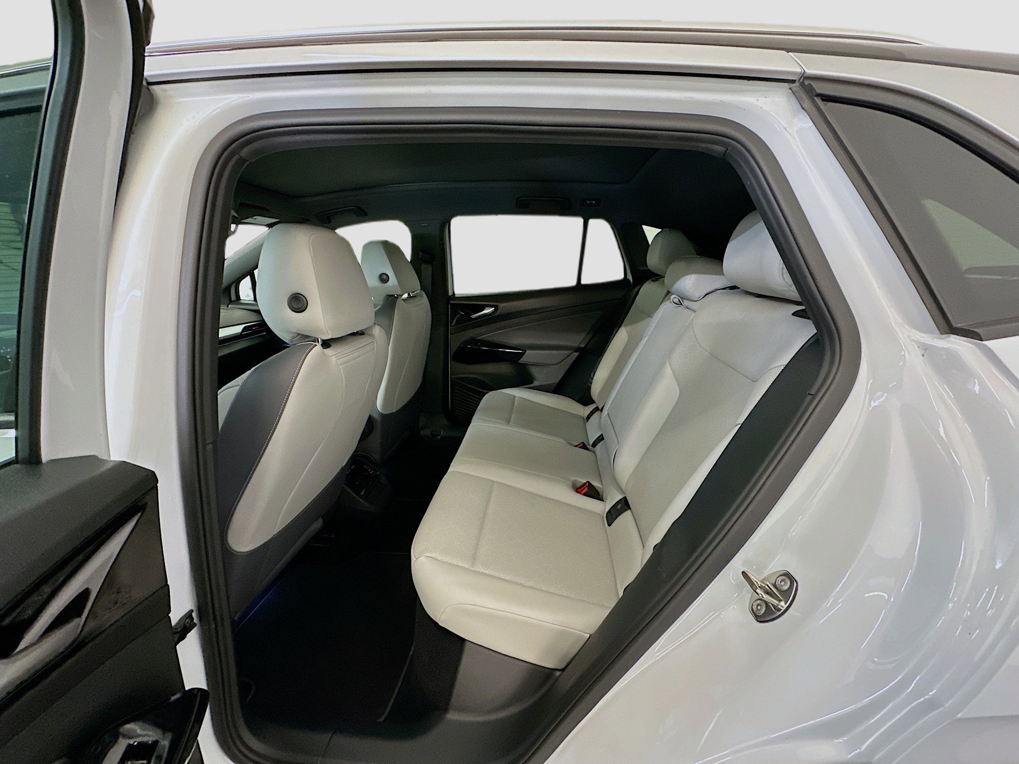 Used 2021 Volkswagen ID.4 Pro S w/ Gradient Package image 29