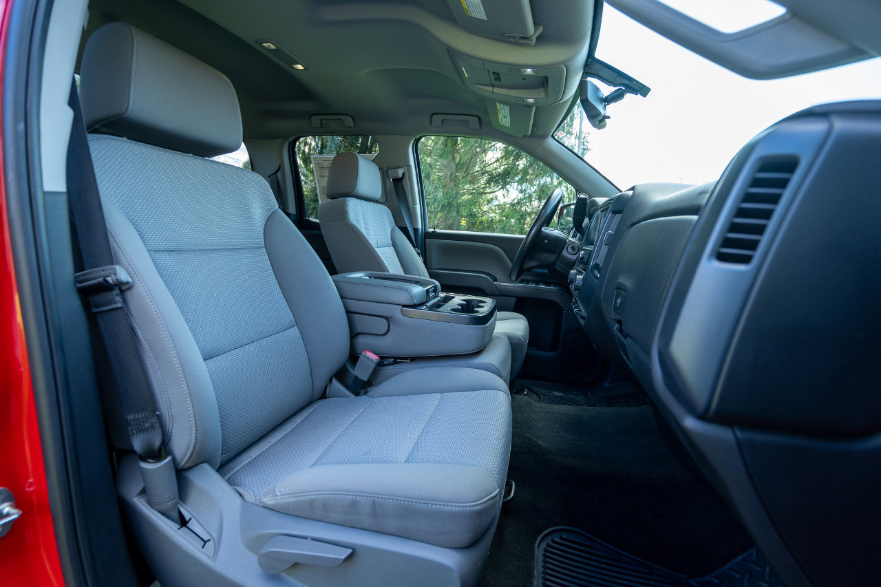 Used 2018 Chevrolet Silverado 1500 Custom image 16