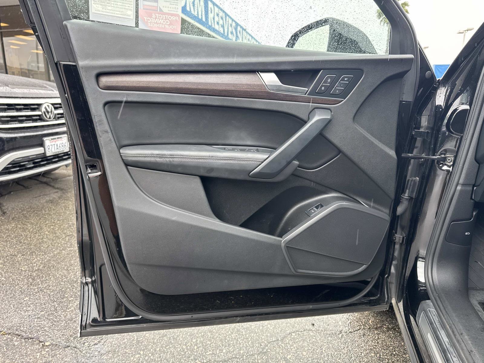 Used 2021 Audi Q5 Premium Plus w/ Premium Plus Package image 19