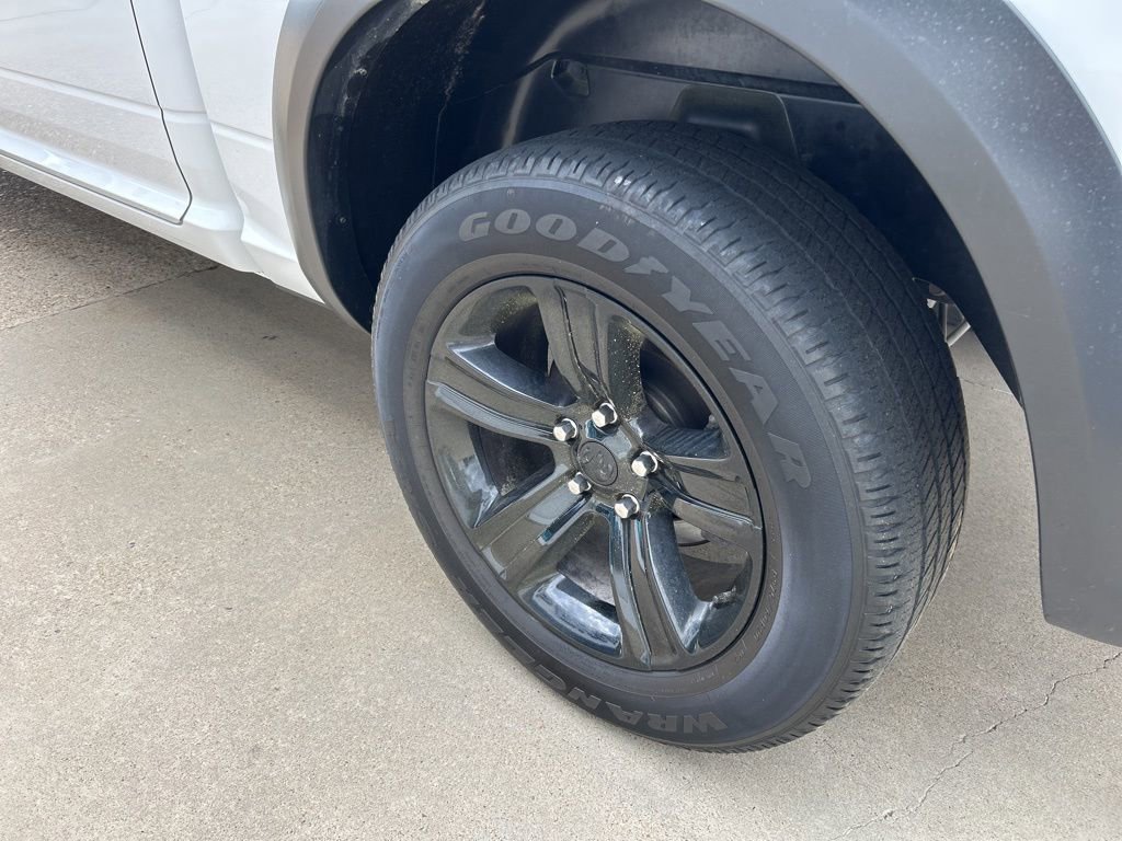 Used 2024 RAM 1500 Classic Warlock RWD image 8