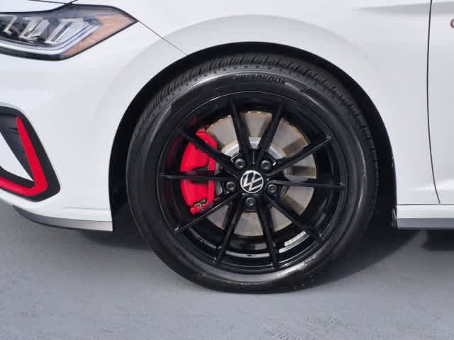 Used 2025 Volkswagen Jetta GLI Autobahn FWD image 13