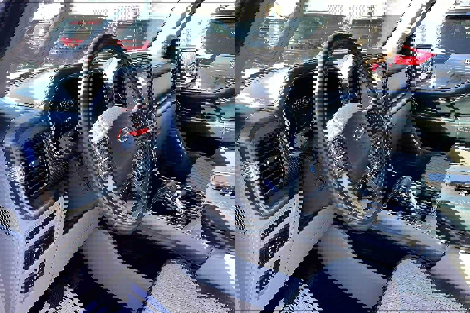 Used 2022 Ford F150 Limited image 14