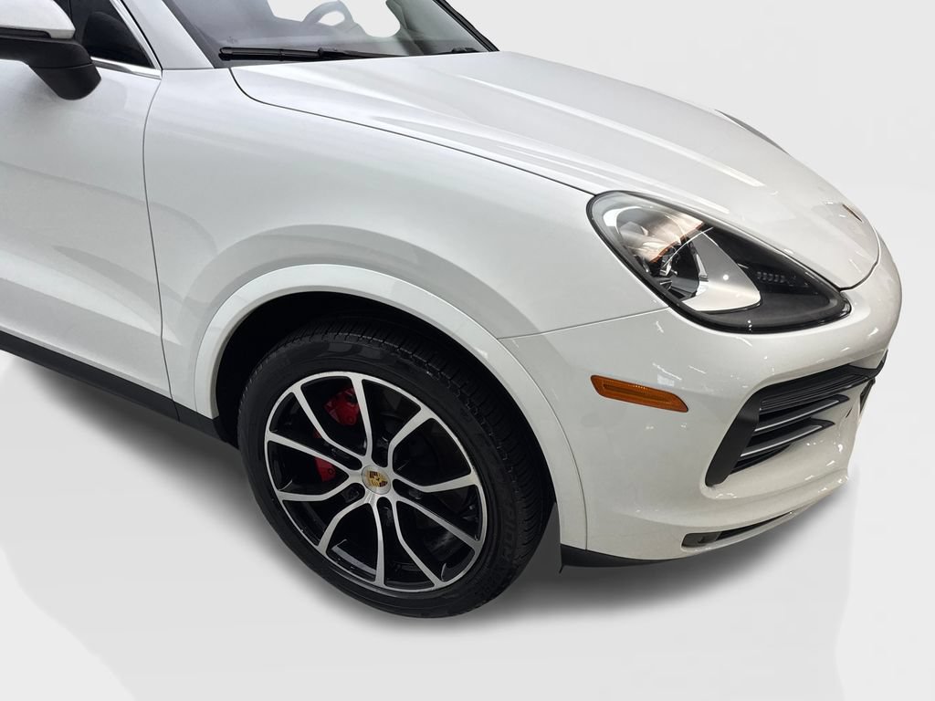 Used 2022 Porsche Cayenne w/ Premium Package AWD/4WD image 20