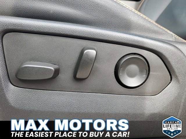 Used 2023 GMC Yukon AT4 w/ Technology Package image 27