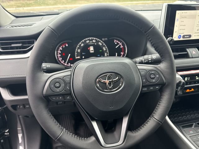 New 2025 Toyota RAV4 XLE image 15