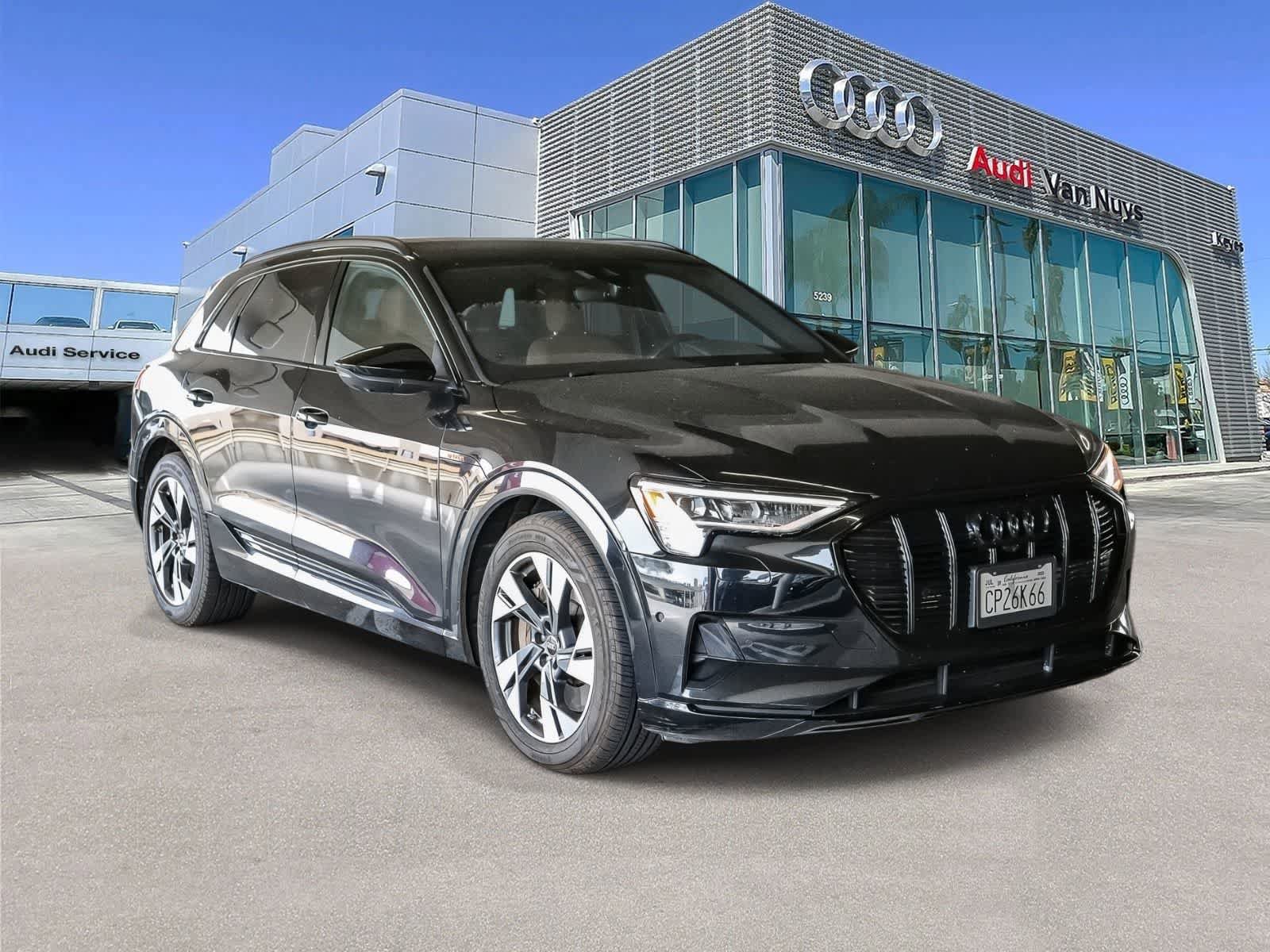 Used 2023 Audi e-tron Premium w/ Convenience Plus Package AWD/4WD image 5