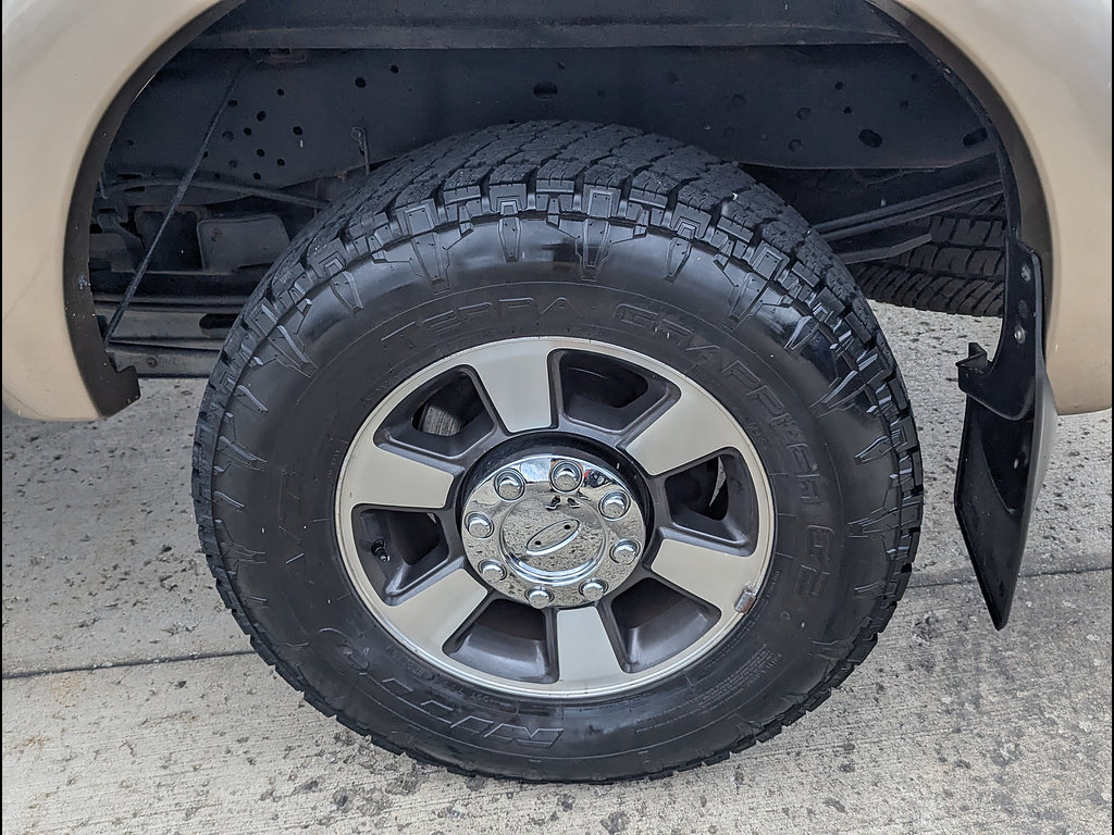 Used 2014 Ford F250 Lariat w/ Lariat Interior Package AWD/4WD image 16