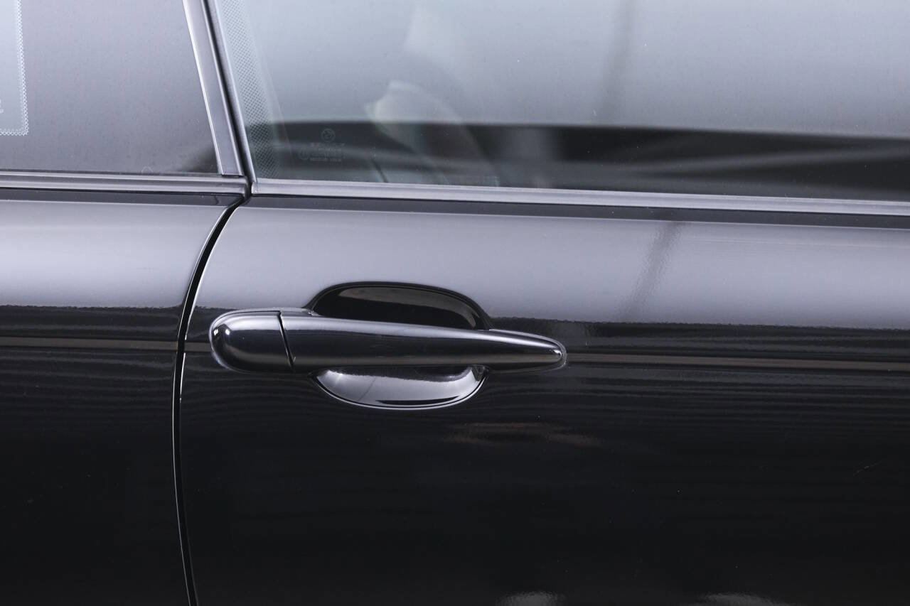 Used 2002 BMW M3 Coupe image 29