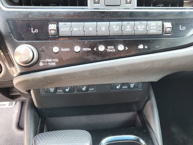 Used 2024 Lexus ES 350 F Sport w/ Accessory Package (Z2) image 18