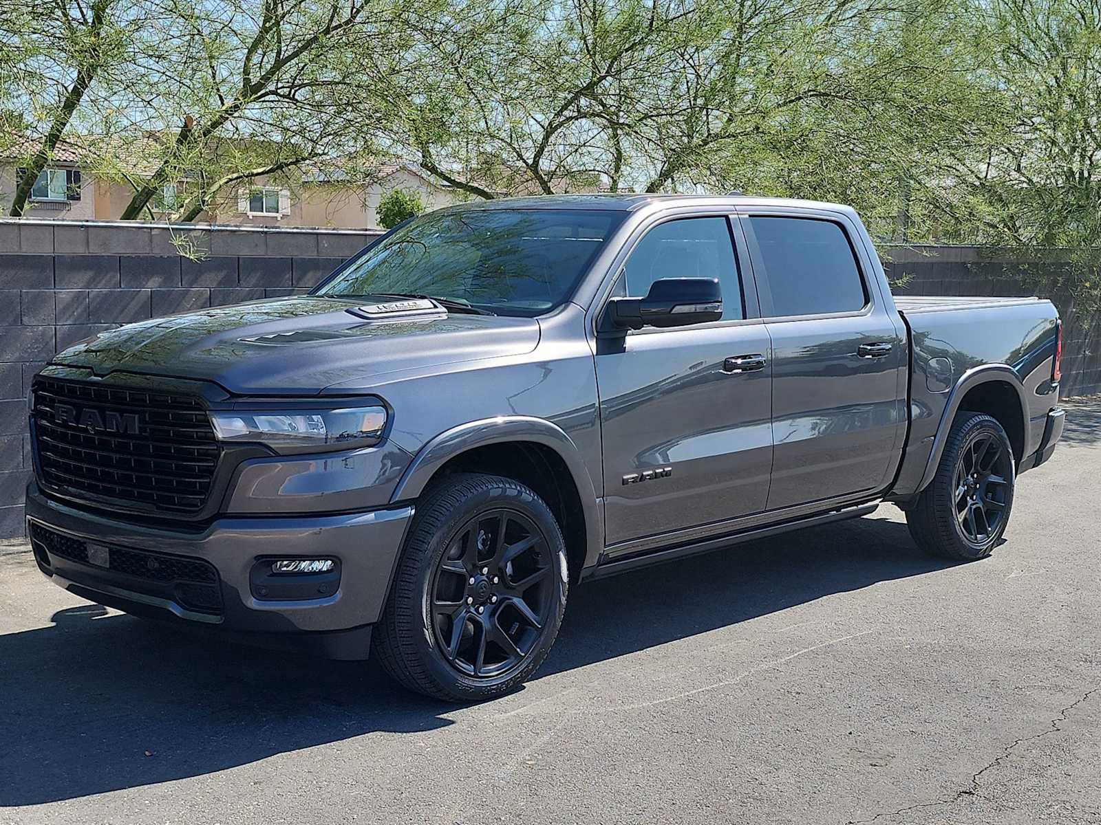 Used 2026 RAM 1500 Laramie w/ Night Edition AWD/4WD image 4