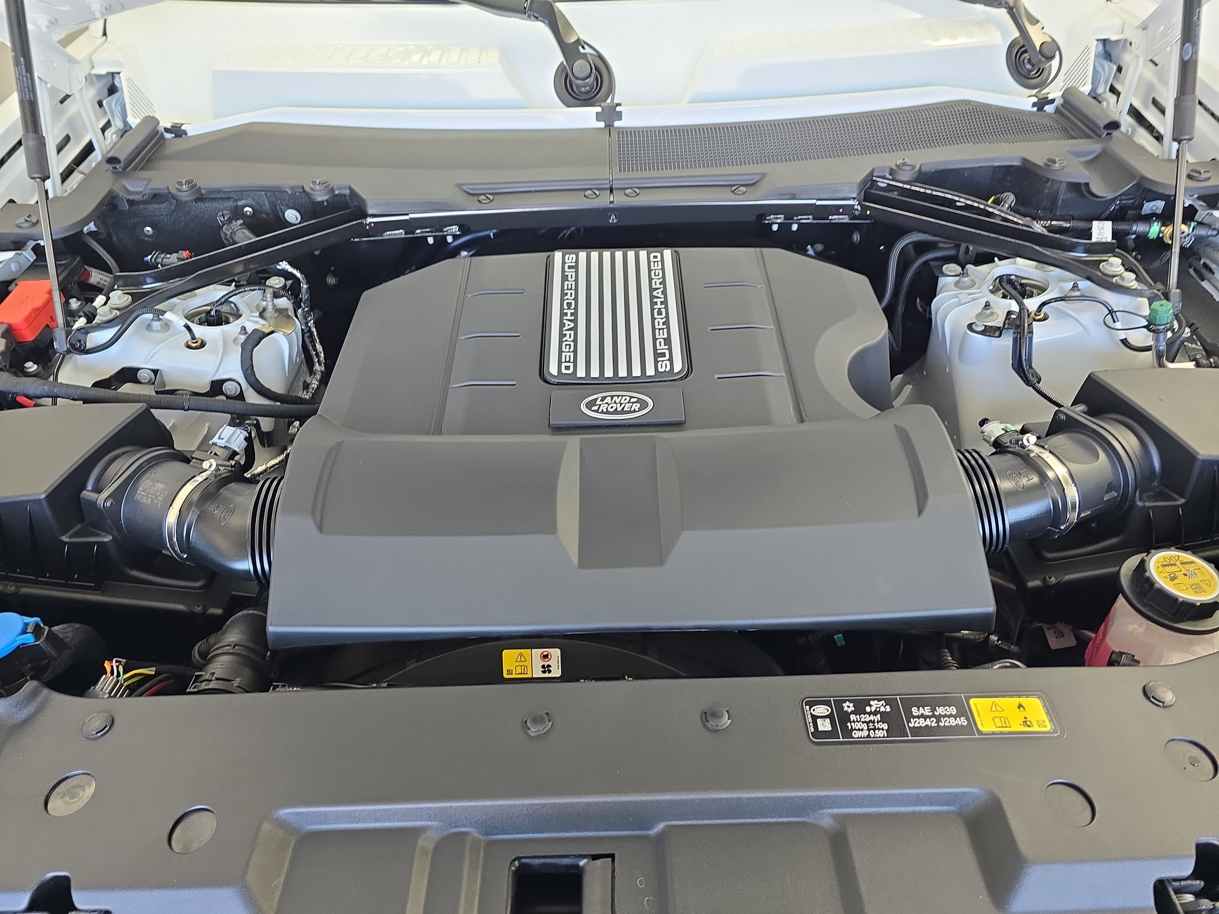 New 2026 Land Rover Defender 110 V8 AWD/4WD image 29