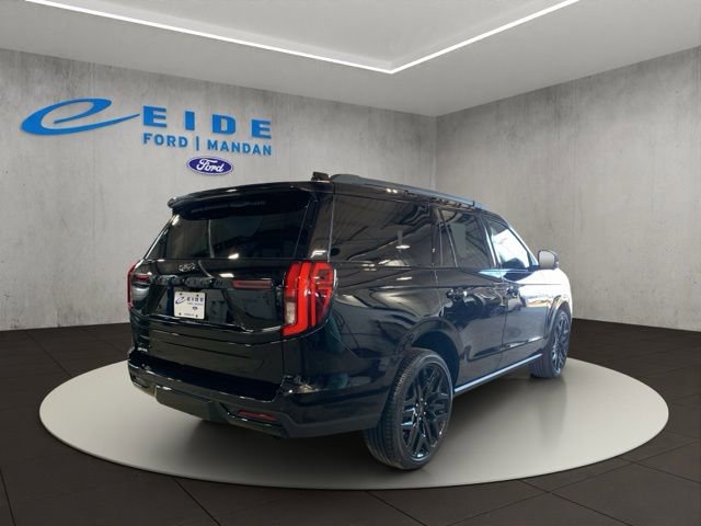 New 2026 Ford Expedition Platinum image 3