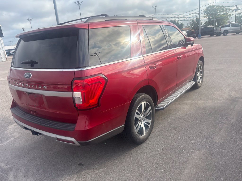 Used 2022 Ford Expedition XLT AWD/4WD image 15