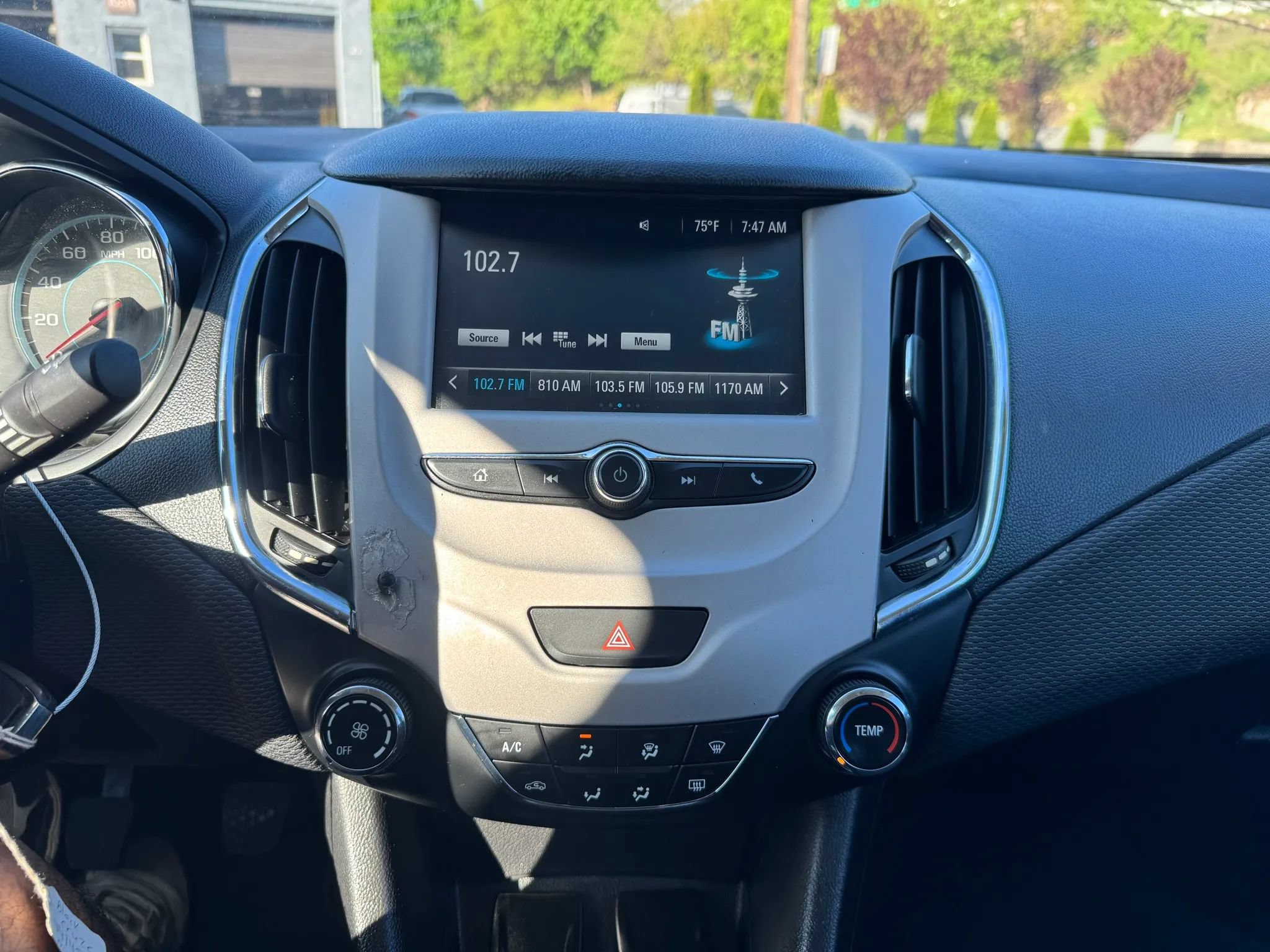 Used 2018 Chevrolet Cruze LS FWD image 12