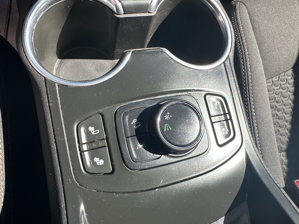 Used 2021 GMC Terrain SLE w/ Driver Convenience Package FWD image 22