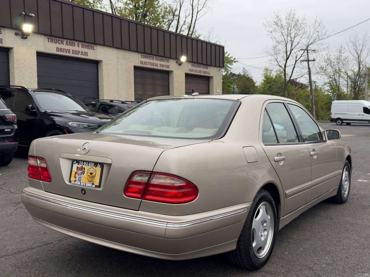 Used 2001 Mercedes-Benz E 320 Sedan image 6