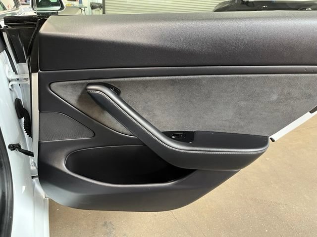 Used 2019 Tesla Model 3 Long Range RWD image 13