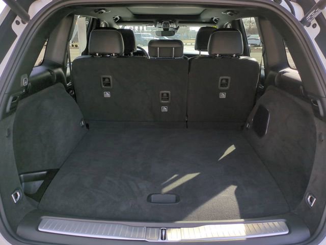 Used 2023 Jeep Grand Cherokee Overland image 13