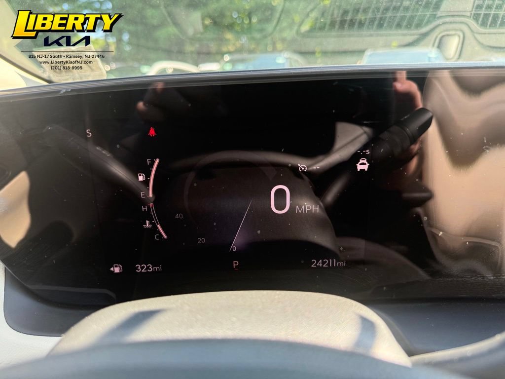 Used 2024 Buick Encore GX Avenir w/ Avenir Convenience Package AWD/4WD image 13