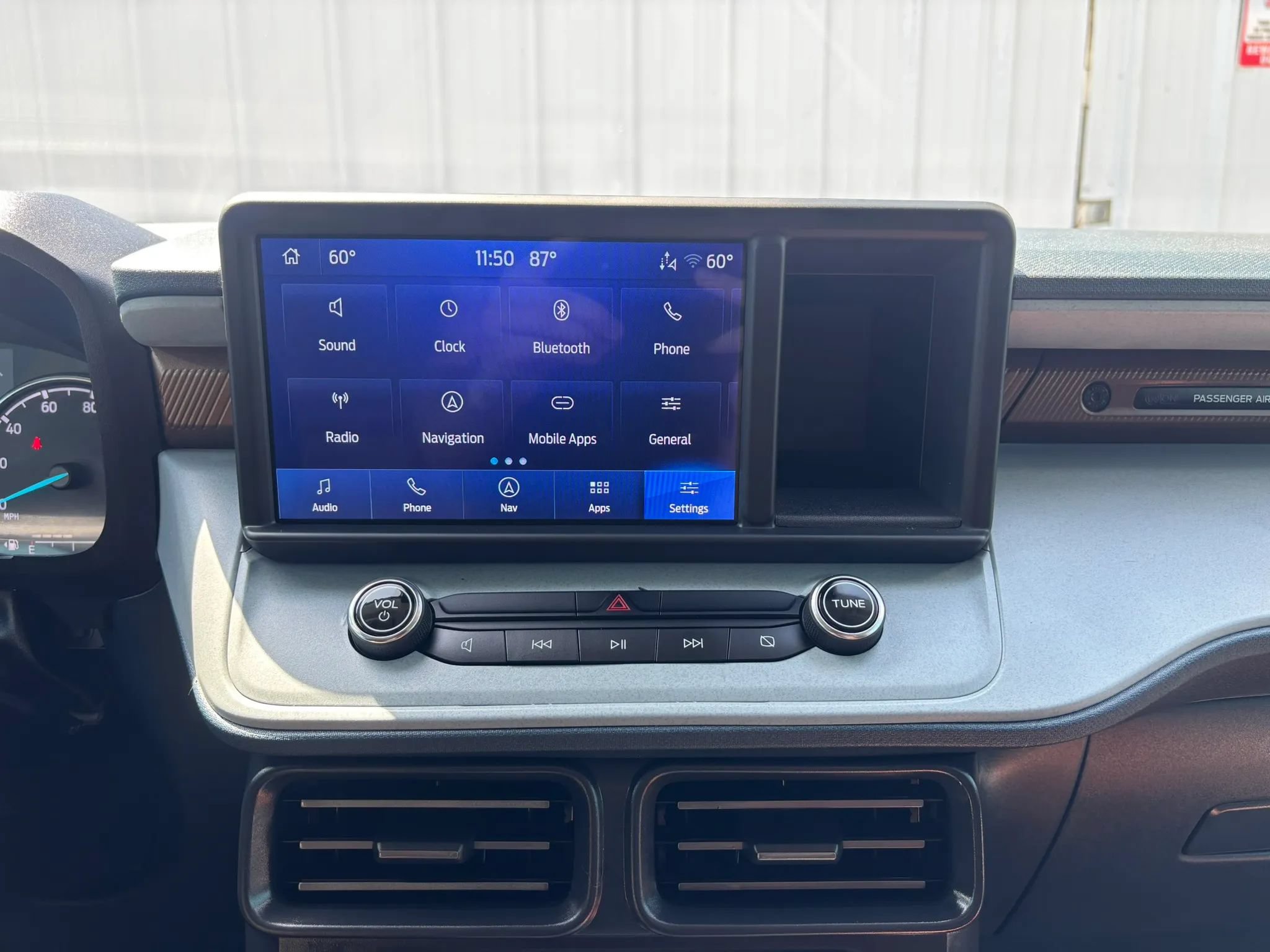 Used 2024 Ford Maverick Lariat w/ 4K Tow Package AWD/4WD image 32