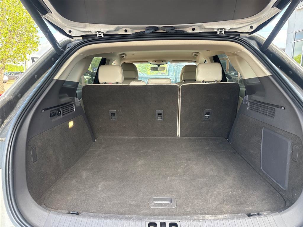 Used 2019 Lincoln Nautilus Select image 11