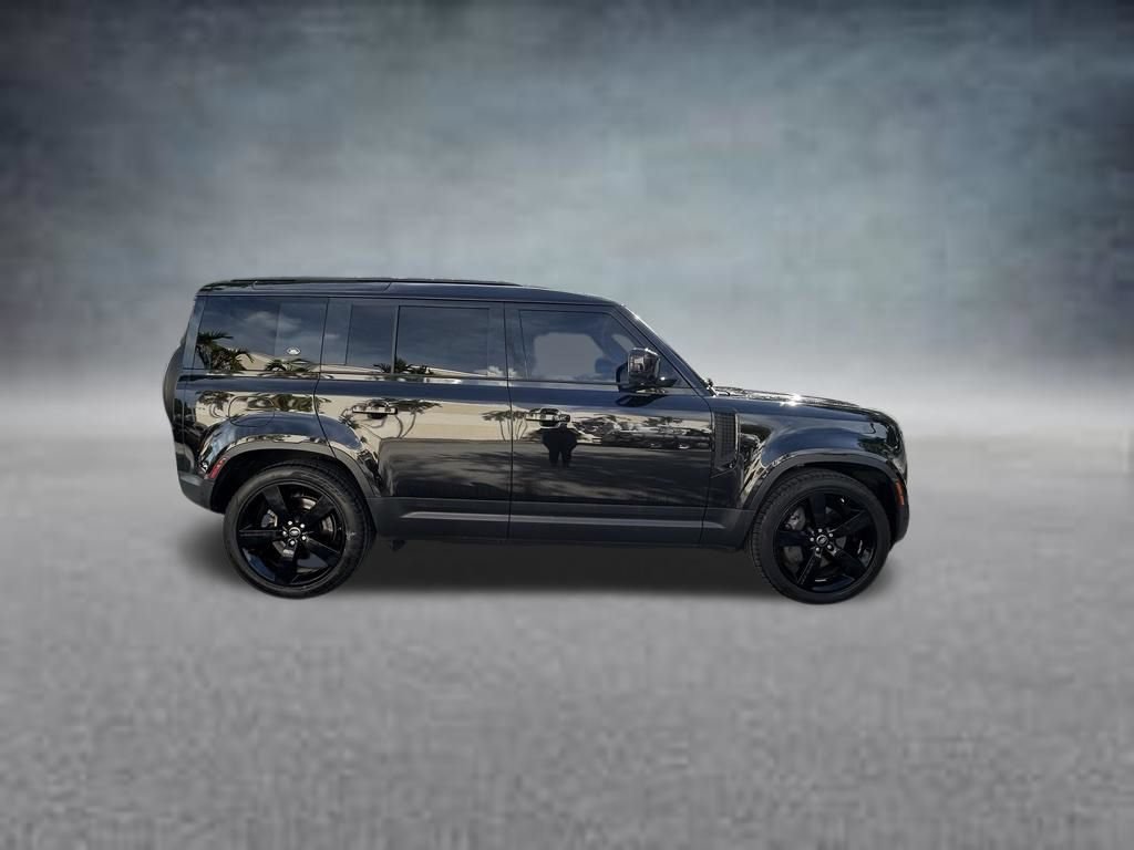 Used 2020 Land Rover Defender 110 SE AWD/4WD image 8