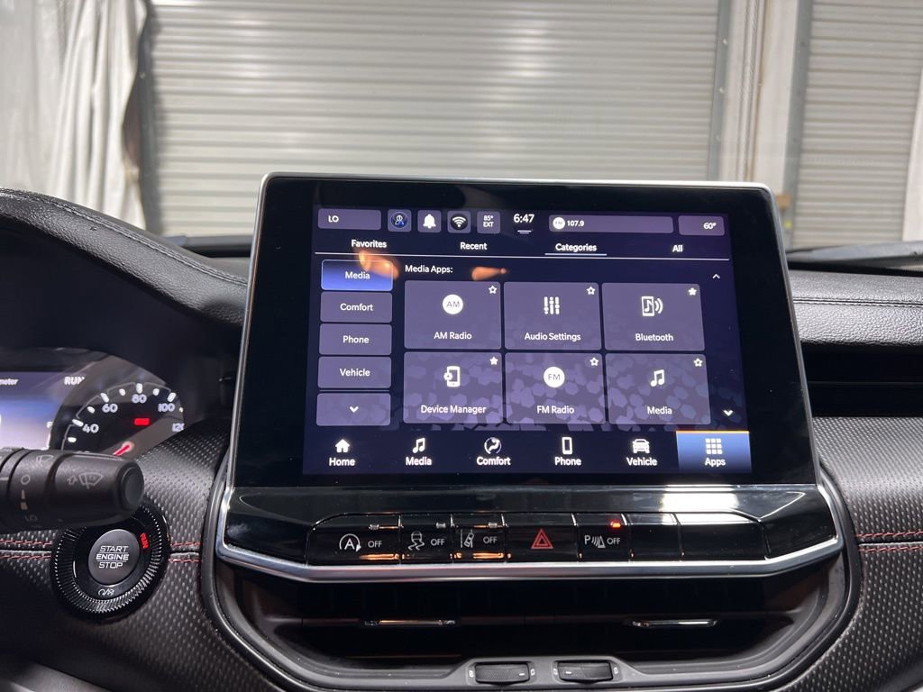 Used 2025 Jeep Compass Trailhawk image 43