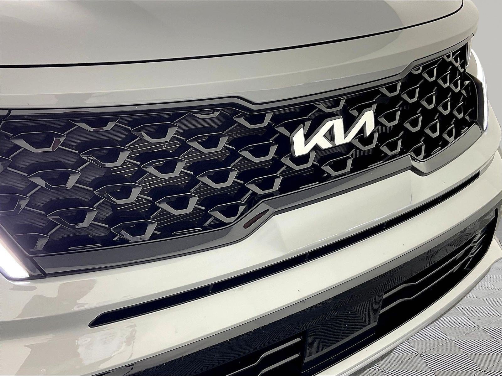 Used 2023 Kia Sorento SX AWD/4WD image 33