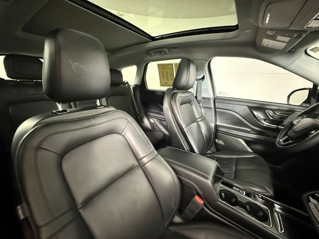 Used 2022 Lincoln Corsair Reserve w/ Elements Package FWD image 32