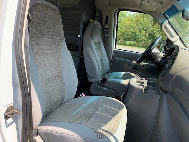 Used 2003 Ford E-250 and Econoline 250 Extended image 23