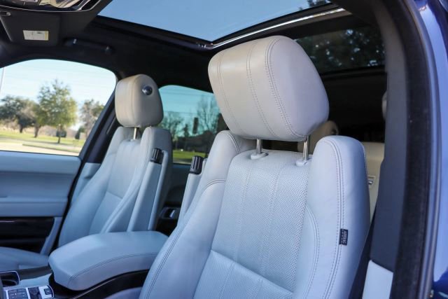 Used 2015 Land Rover Range Rover HSE image 25