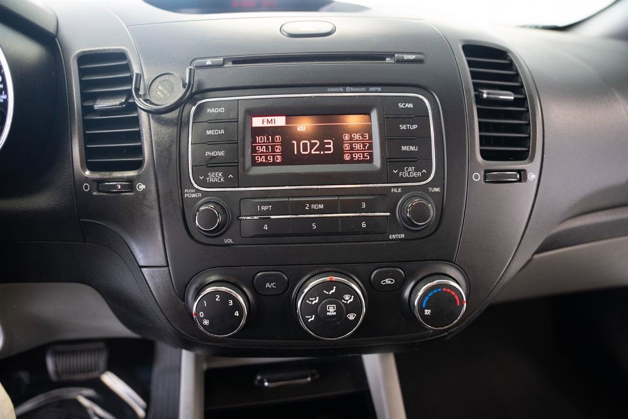 Used 2015 Kia Forte LX w/ Popular Package FWD image 15