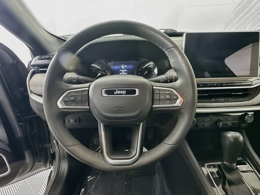 Used 2023 Jeep Compass Latitude AWD/4WD image 18