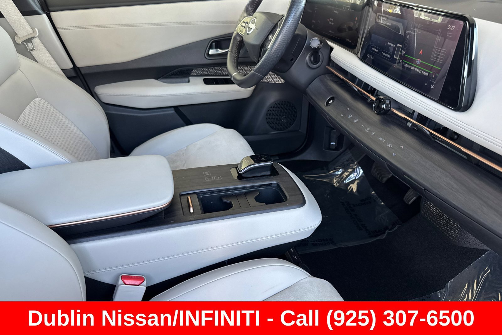 Used 2024 Nissan Ariya AWD image 20