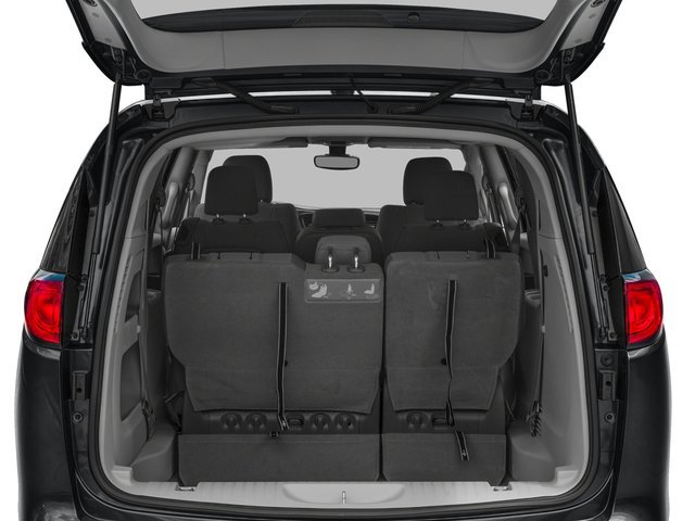 Used 2017 Chrysler Pacifica LX FWD image 15