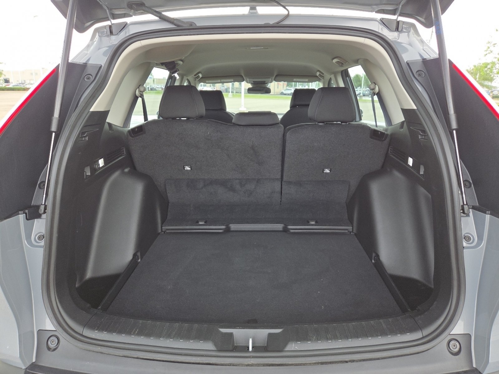 Used 2024 Honda CR-V LX image 19