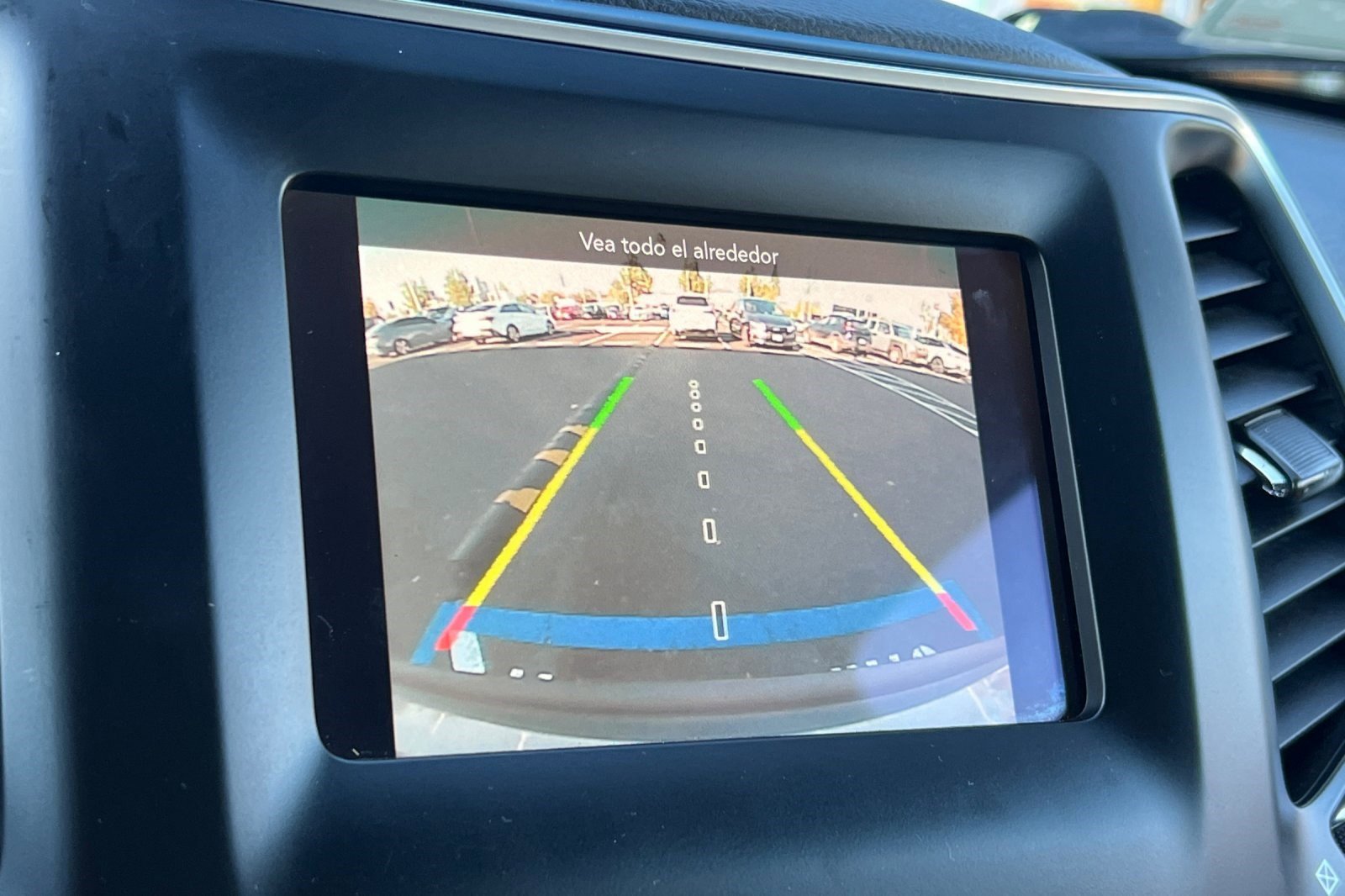 Used 2020 Jeep Cherokee Latitude image 25