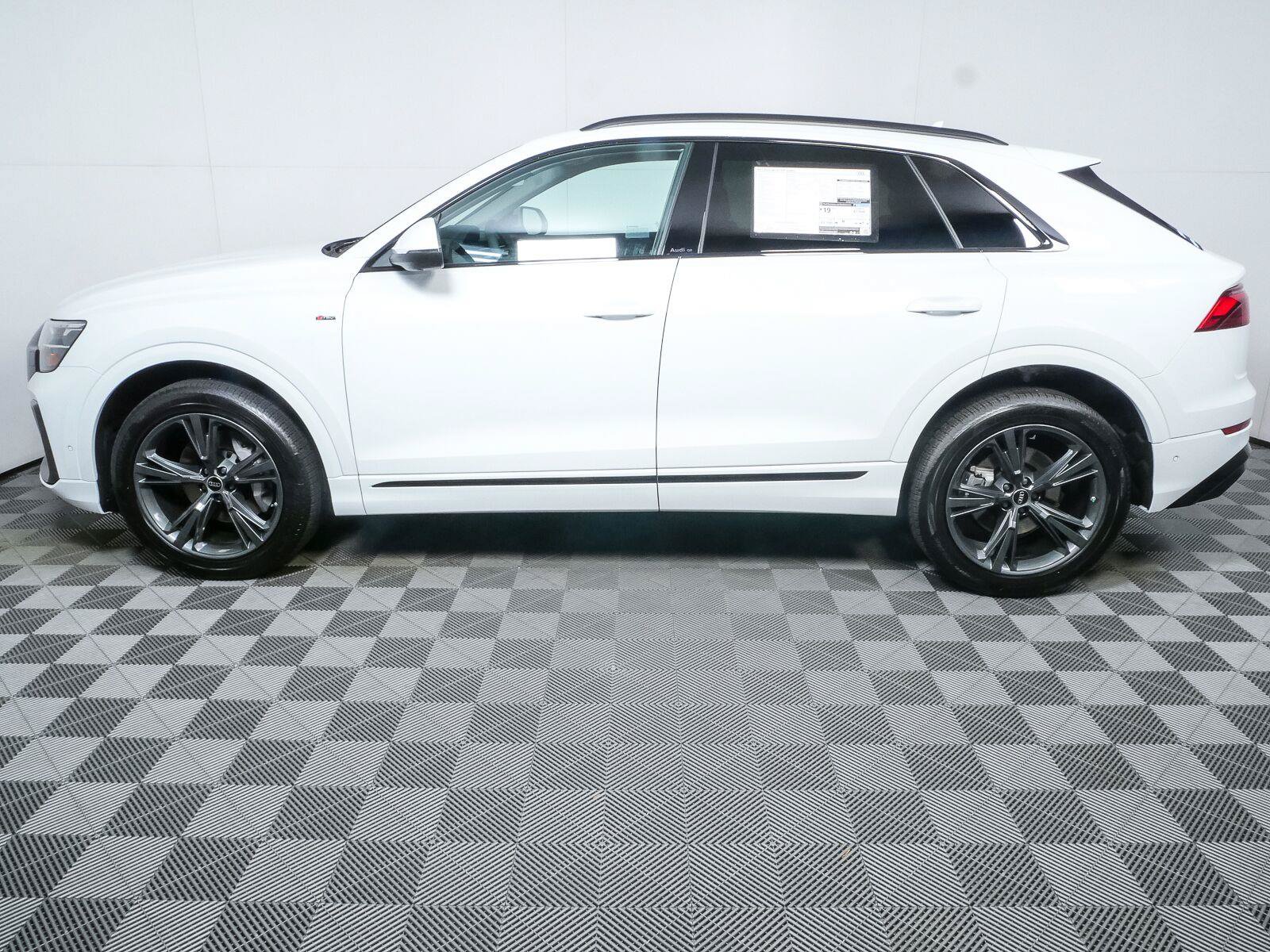 New 2027 Audi Q8 Premium AWD/4WD image 27